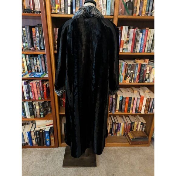 Vintage Cache Women’s Medium Black Acrylic Luxury Fur Overcoat Long Jacket - Picture 3 of 6